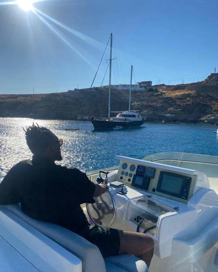 洛杉矶湖人内部会议纪要流出：关键时刻战术微调，德甲使命明确，临场指挥获称赞的简单介绍